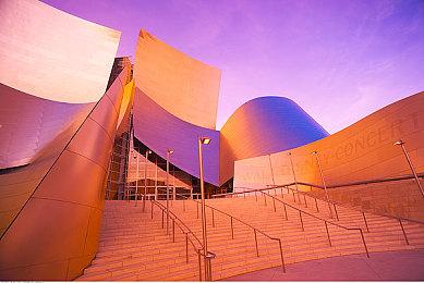 《堡垒之夜》宣布删除联动《和平使者》经典动态道具